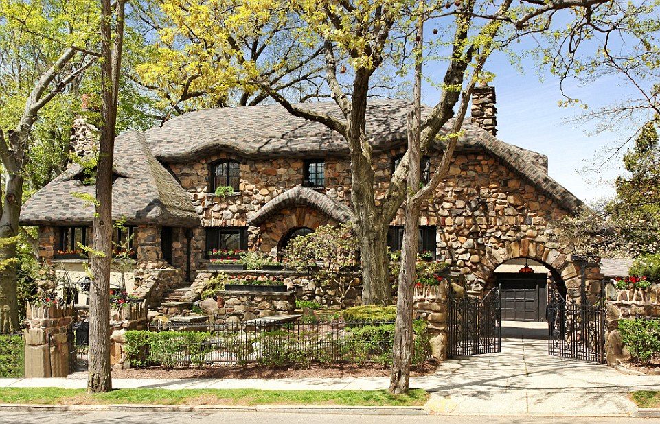 Landmark Cobblestone Home